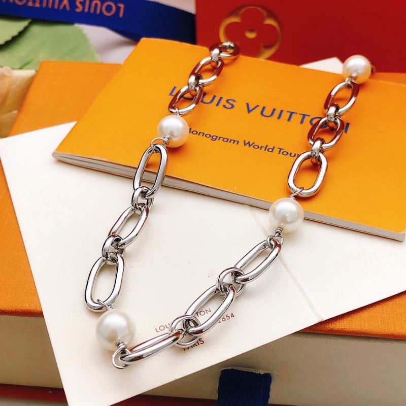 LV Necklace 05yxs63